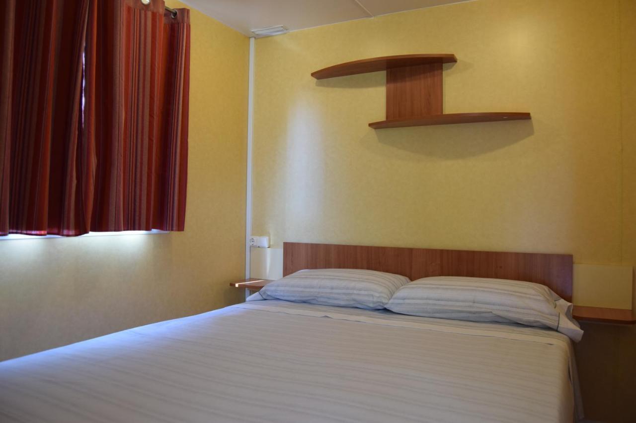 Hotel El Carlitos Arenys de Mar Esterno foto